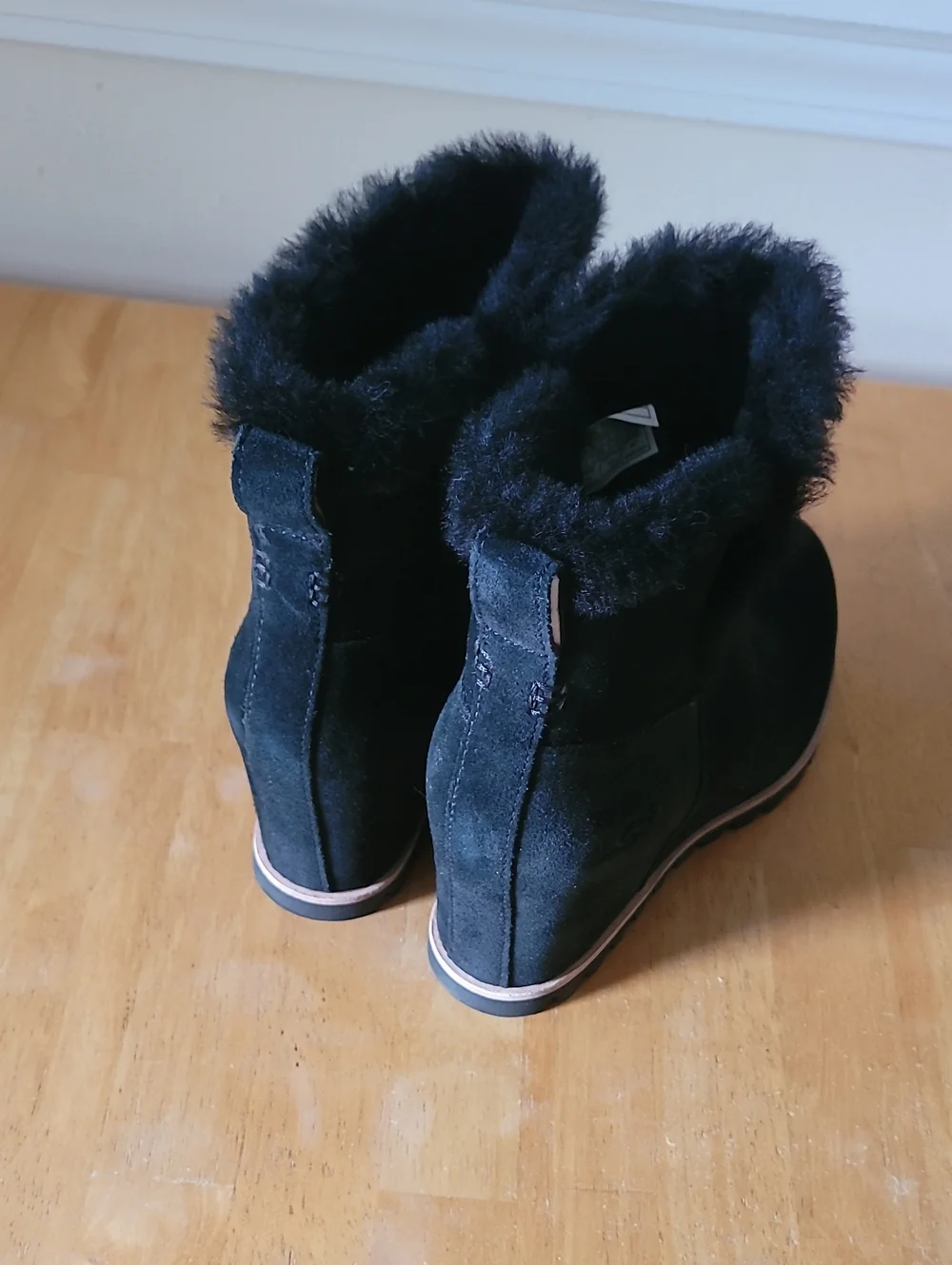 UGG Seyline Mini Wedge